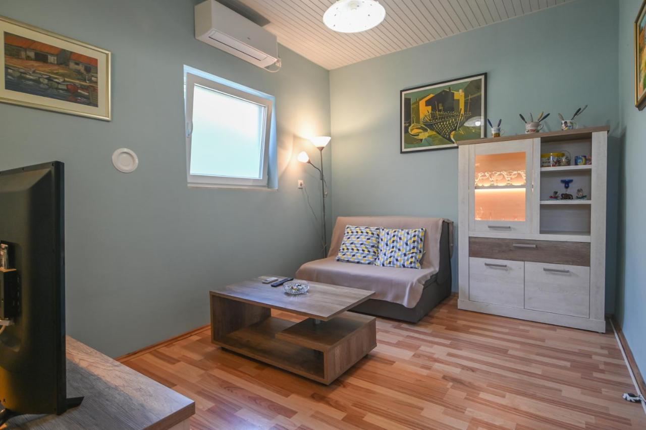 Apartment Zelina Mali Lošinj Buitenkant foto