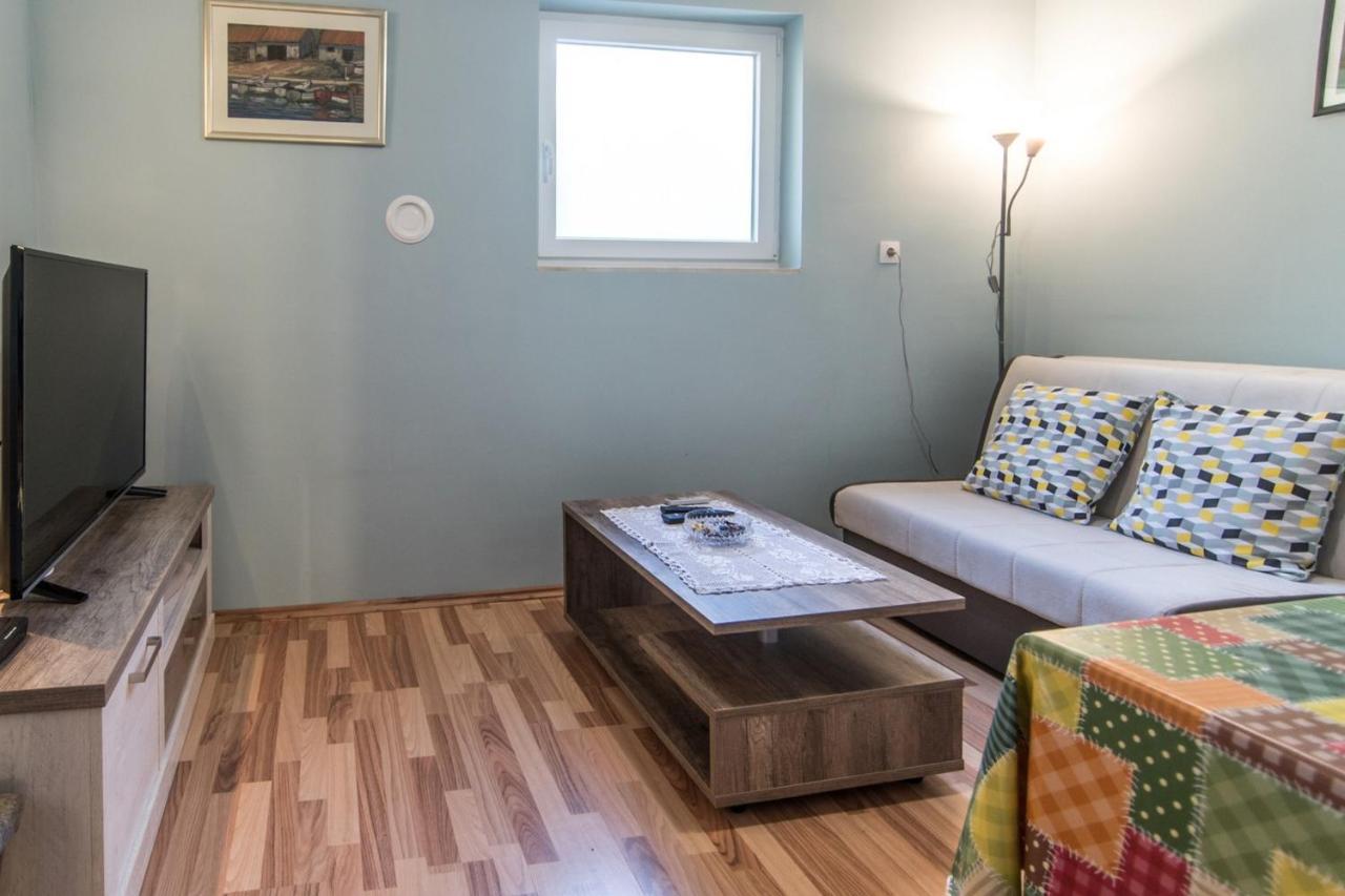 Apartment Zelina Mali Lošinj Buitenkant foto